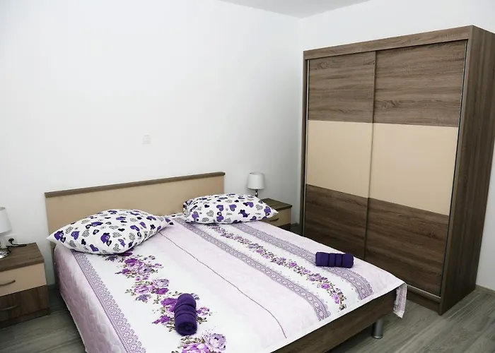 With Parking Space - Korcula - 4459 * Zavalatica